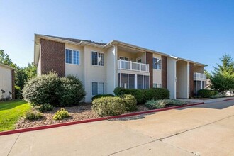 Building Photo - 1115 KENNESAW