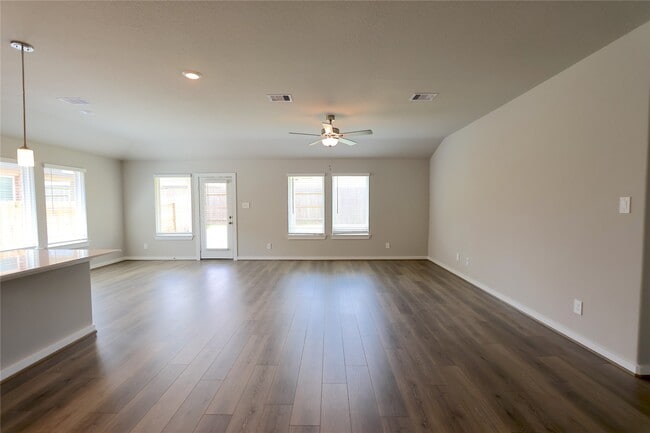 Foto del edificio - 1530 Waggoner Rnch Ct