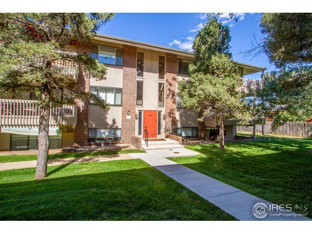 Primary Photo - 600 Manhattan Dr