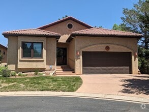 Building Photo - 2235 Pso Del Oro