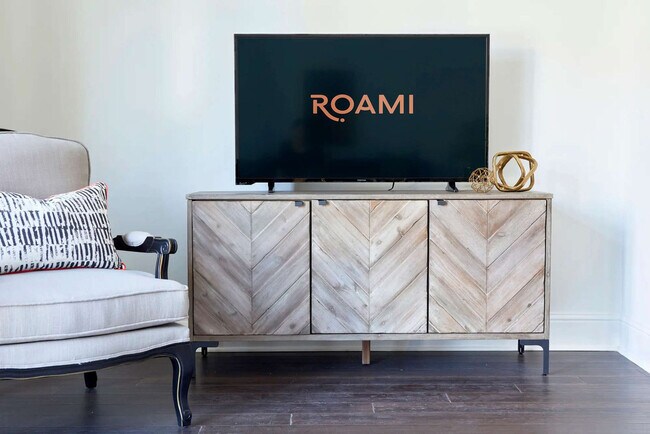 Building Photo - 800 Gravier St