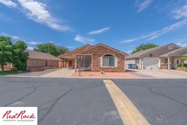 Building Photo - 2 Bedroom and 2 Bathroom Home near Quail C...