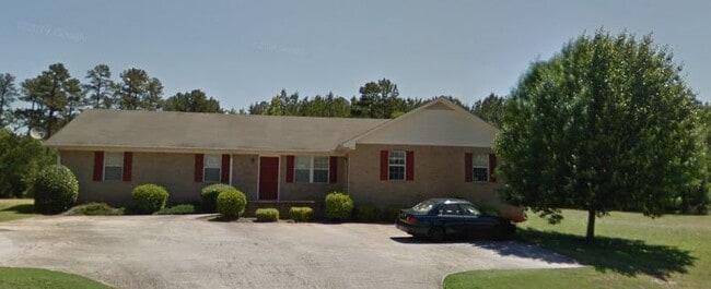 Photo - PRE LEASING AUGUST 2026! House