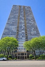 Building Photo - 1660 N La Salle Dr