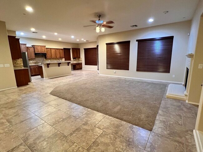 Foto del edificio - 2423 W Corral Rd