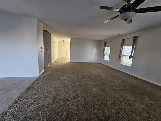 Building Photo - 15088 Royal Grove Dr