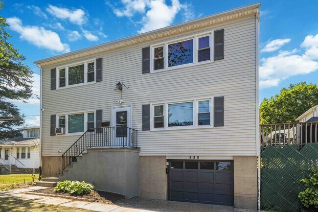 Foto del edificio - 508 New Rochelle Rd