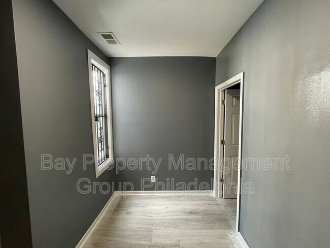 Foto del edificio - 1121 W Dauphin St