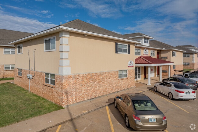 Alternative Exterior - Peppertree Apartments