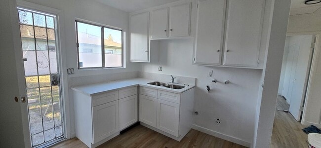 Building Photo - 24648 Eshelman Ave