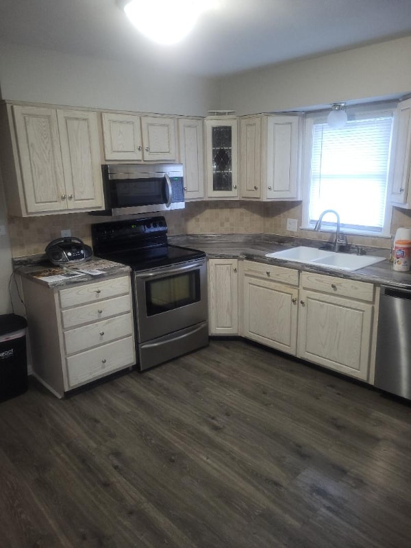 Photo - 222 Longview Dr House