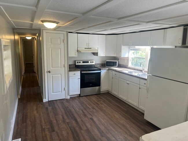 Foto del edificio - 3 bed 2 bath