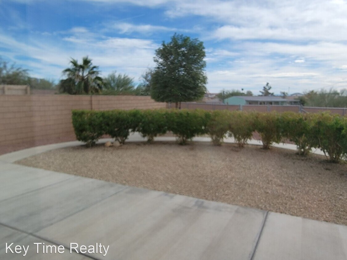 Foto del edificio - 3 br, 2 bath House - 2086 E. Jamie Road