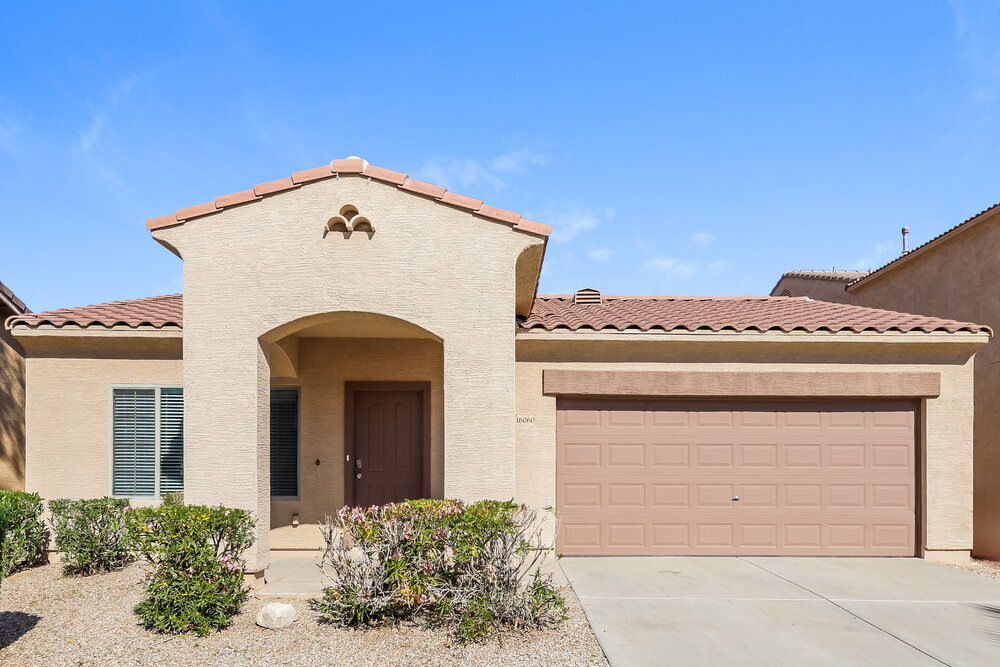 Foto principal - 16060 W Caribbean Ln