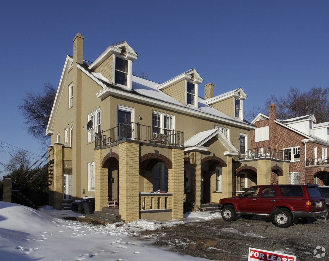 Primary Photo - 1007 N Main St