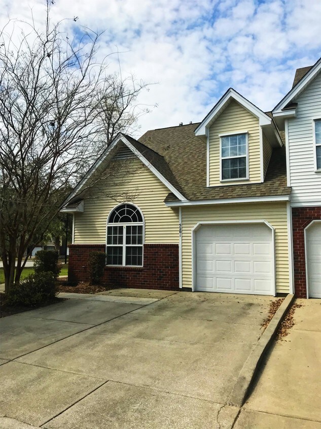 Primary Photo - 5201 Chicory Ln