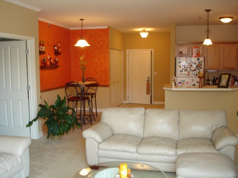 Entrance, LR, DR, Kitchen - 4110 S Lake Dr