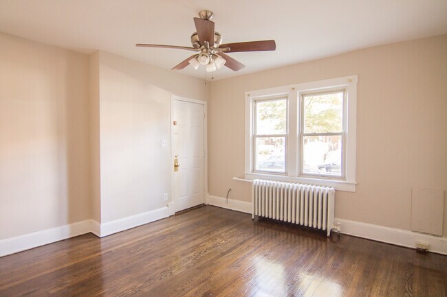 Building Photo - 1413 Ridge Place Southeast