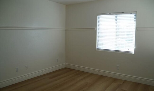 Foto del edificio - 518 Center Green Dr