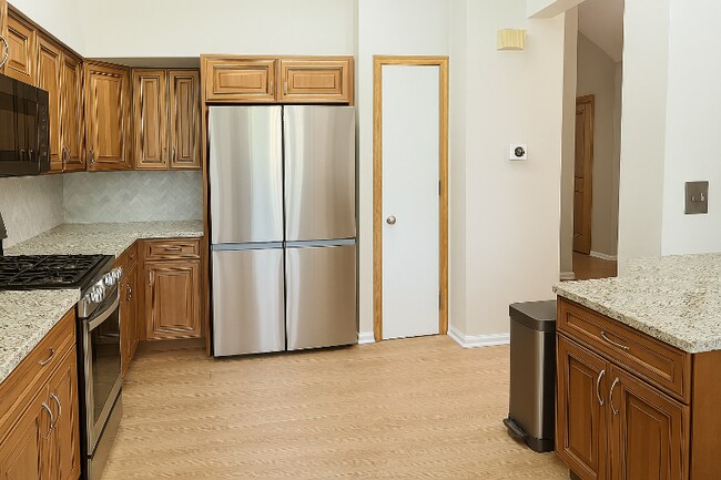 Foto del edificio - 1286 Cranbrook Dr
