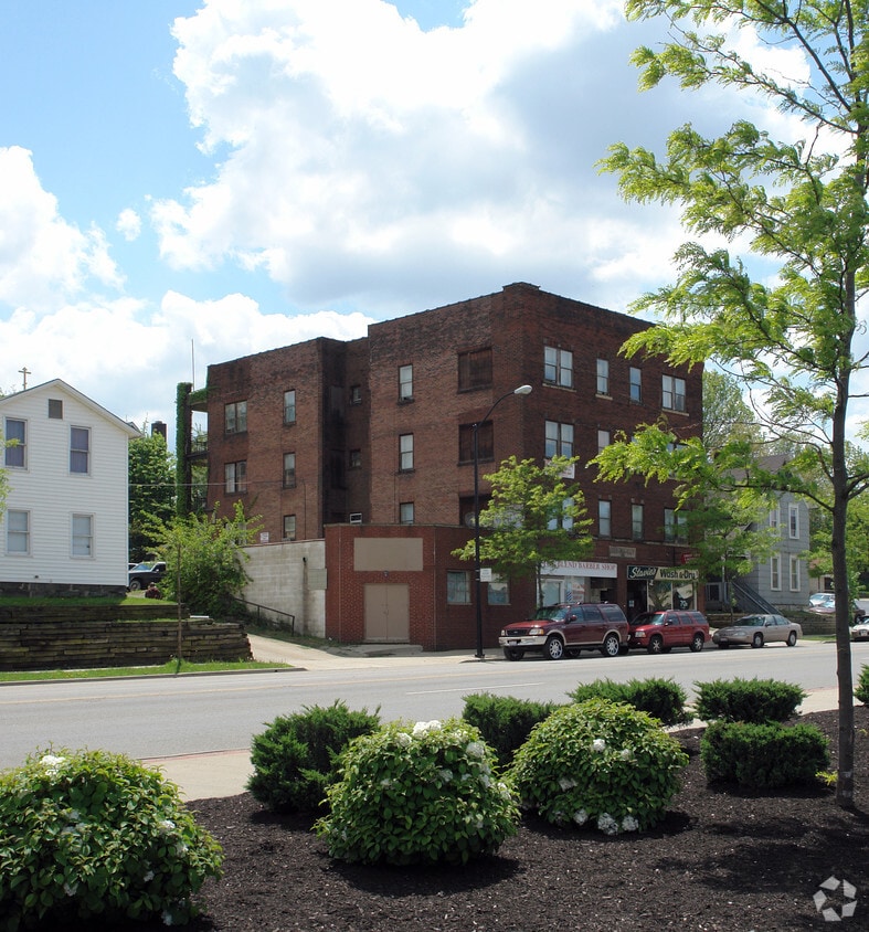 846854 E Exchange St, Akron, OH 44306 Apartments in Akron, OH