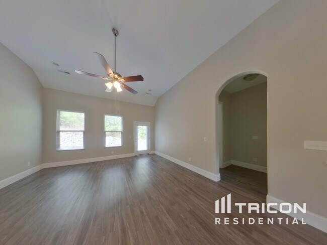 Foto del edificio - 211 E Quail Hollow Way