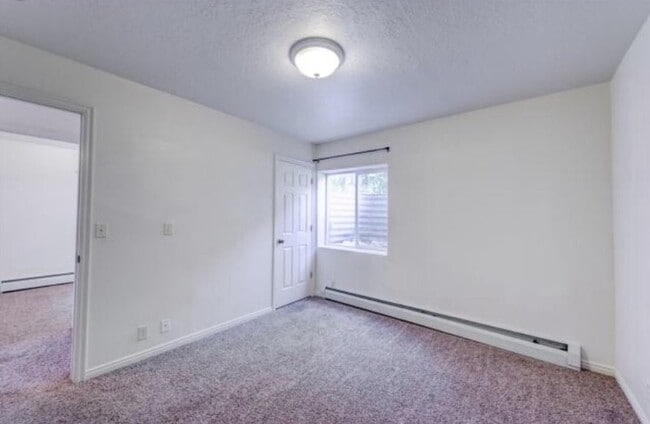 Foto del edificio - 312 E 400 N