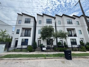 Building Photo - 1615 Milby St