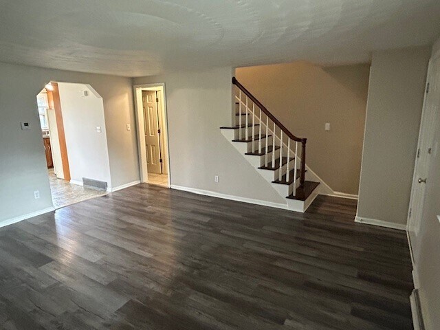 Fotografía del edificio - 879 Camelia St NW