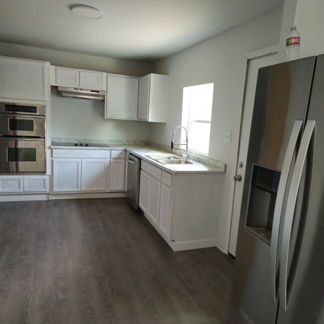 Foto del edificio - 2826 Alaska Ave