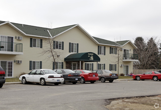 Building Photo - Meadowlark Apartments