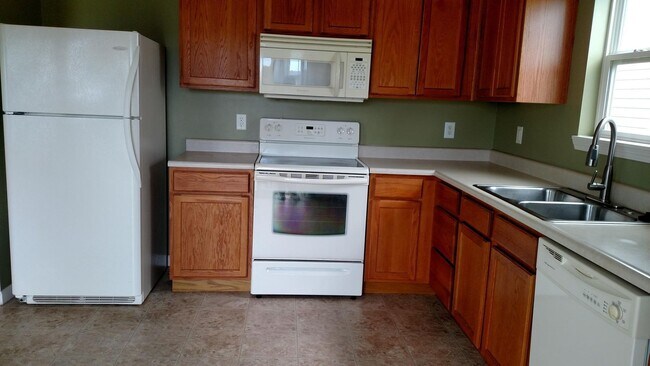 Foto del edificio - Lindberg Village 3-Bedroom 2-Bath Home