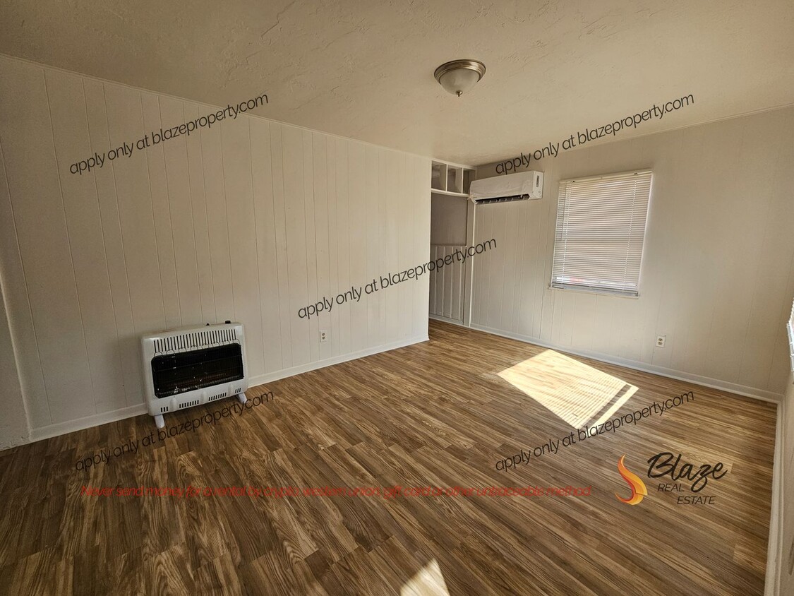 Primary Photo - 2-Bedroom House with Large Backyard