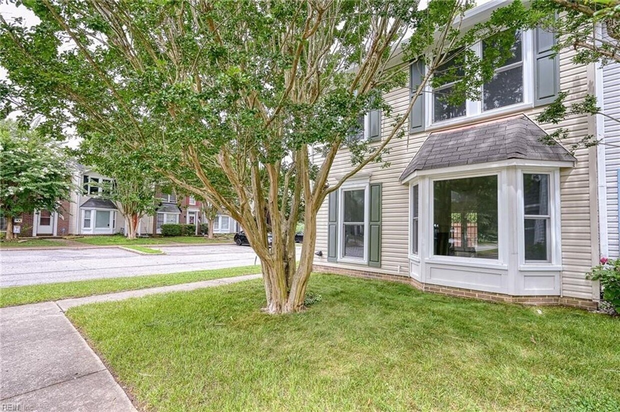 Primary Photo - Yorkshire Downs Townhome