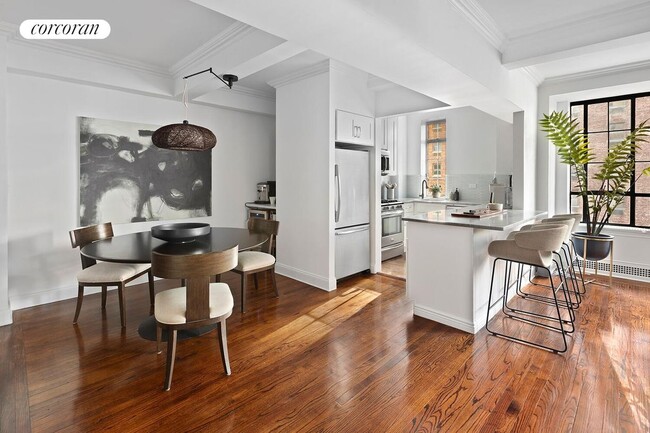 Foto del edificio - 350 W 57th St