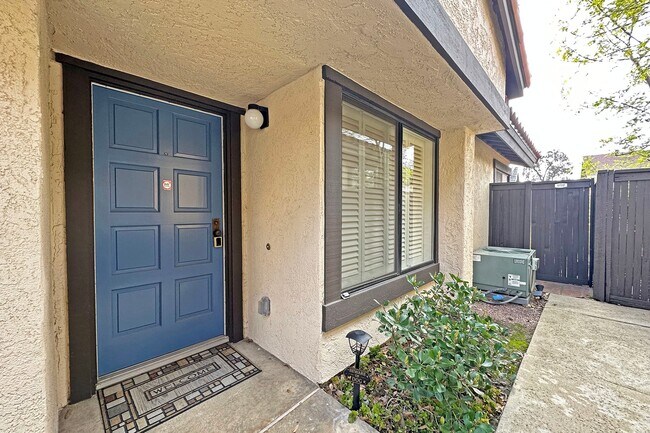 Building Photo - 1435 Pueblo Ct