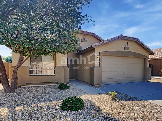 Building Photo - 12577 W Amelia Ave