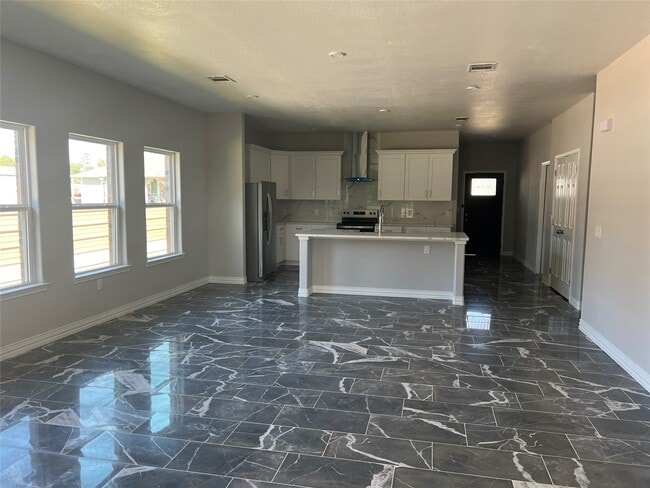 Foto del edificio - 898 Rd 3556