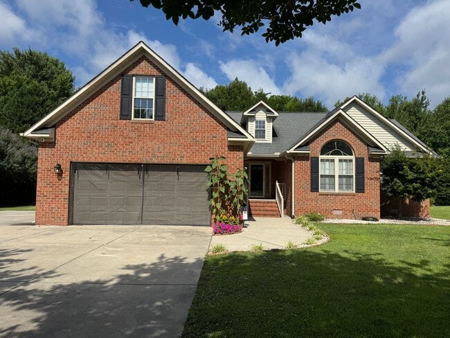 Building Photo - 105 Owls Nest Ct