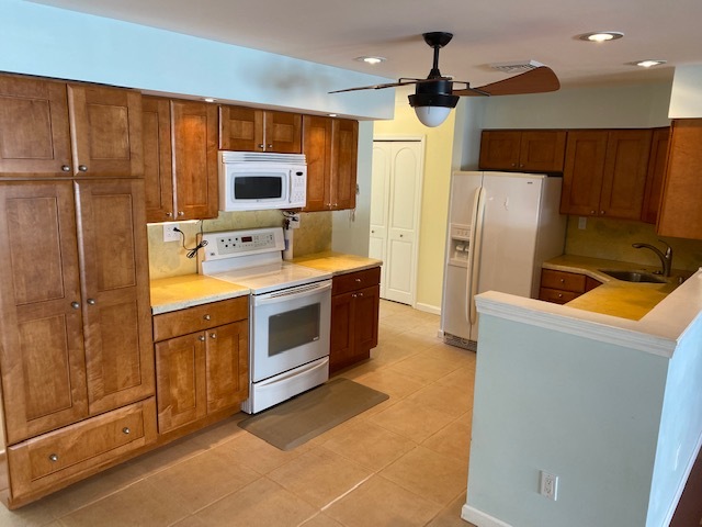 Building Photo - 715 Caspian Ln