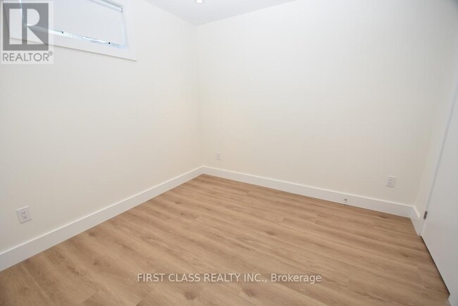 Building Photo - 51-51 Craydon Ave