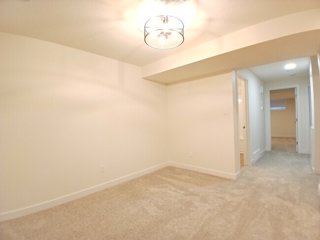 Photo du bâtiment - 5118 Kinney Wy SW