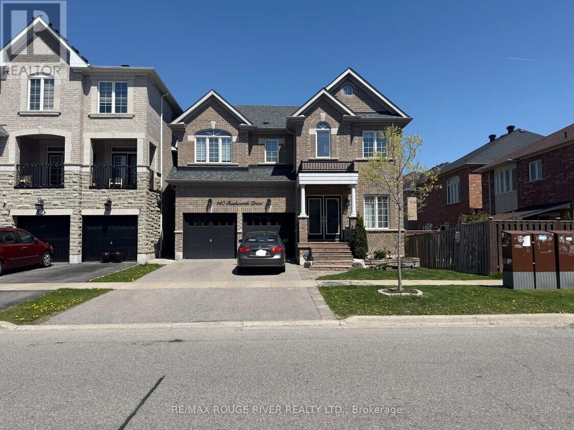 Photo principale - 140 Rushworth Dr
