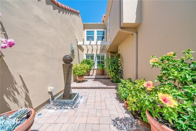 Building Photo - 6081 Eaglecrest Dr