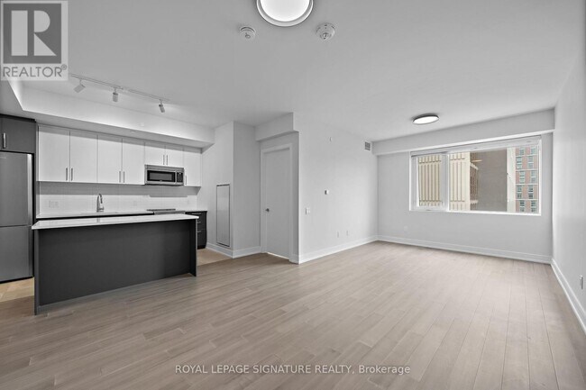 Photo du bâtiment - 664-1664 Spadina Ave.