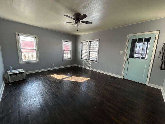 Foto del edificio - Cute Single Family House!