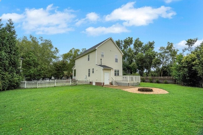 Building Photo - Charming 3BR House in Holly Springs