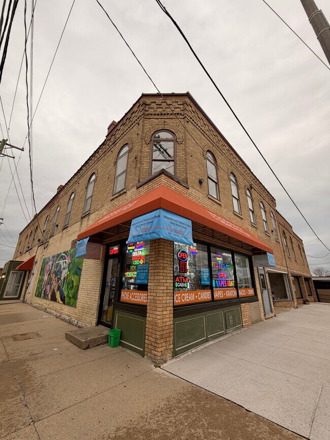 Foto del edificio - 226 N Benton St