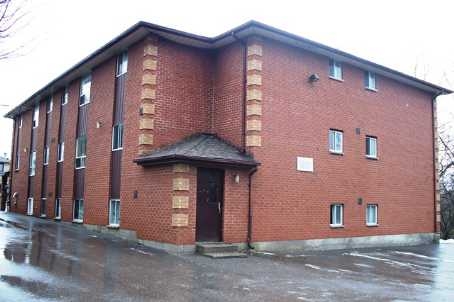 Building Photo - 748 Cedar St