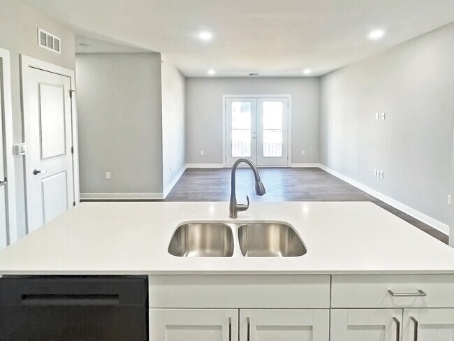 Sala de estar y cocina - Iron Trail